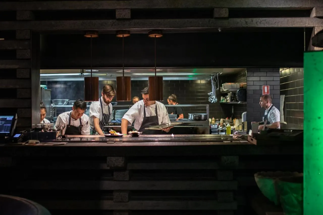 Hotel Ovolo Nishi Canberra 5*,  Australien