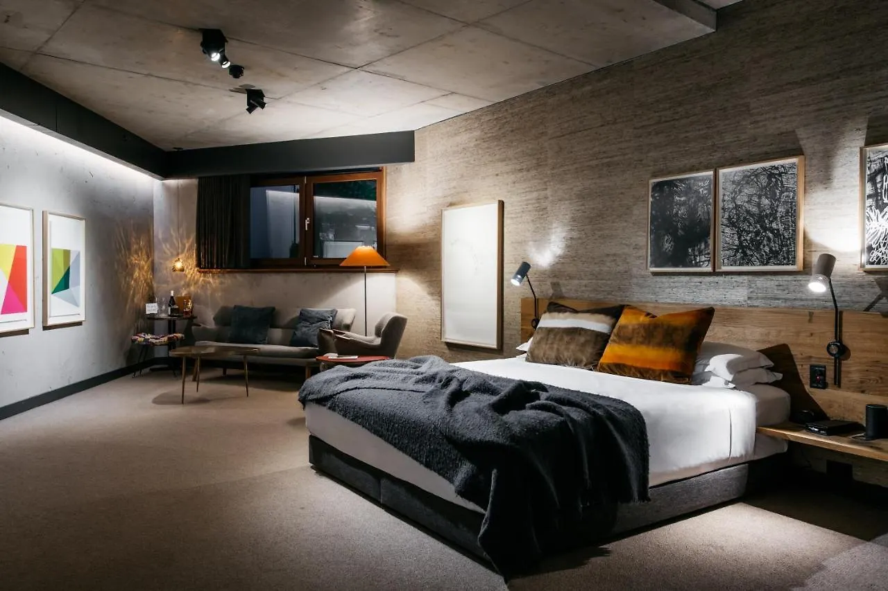 Hotel Ovolo Nishi Canberra 5*,