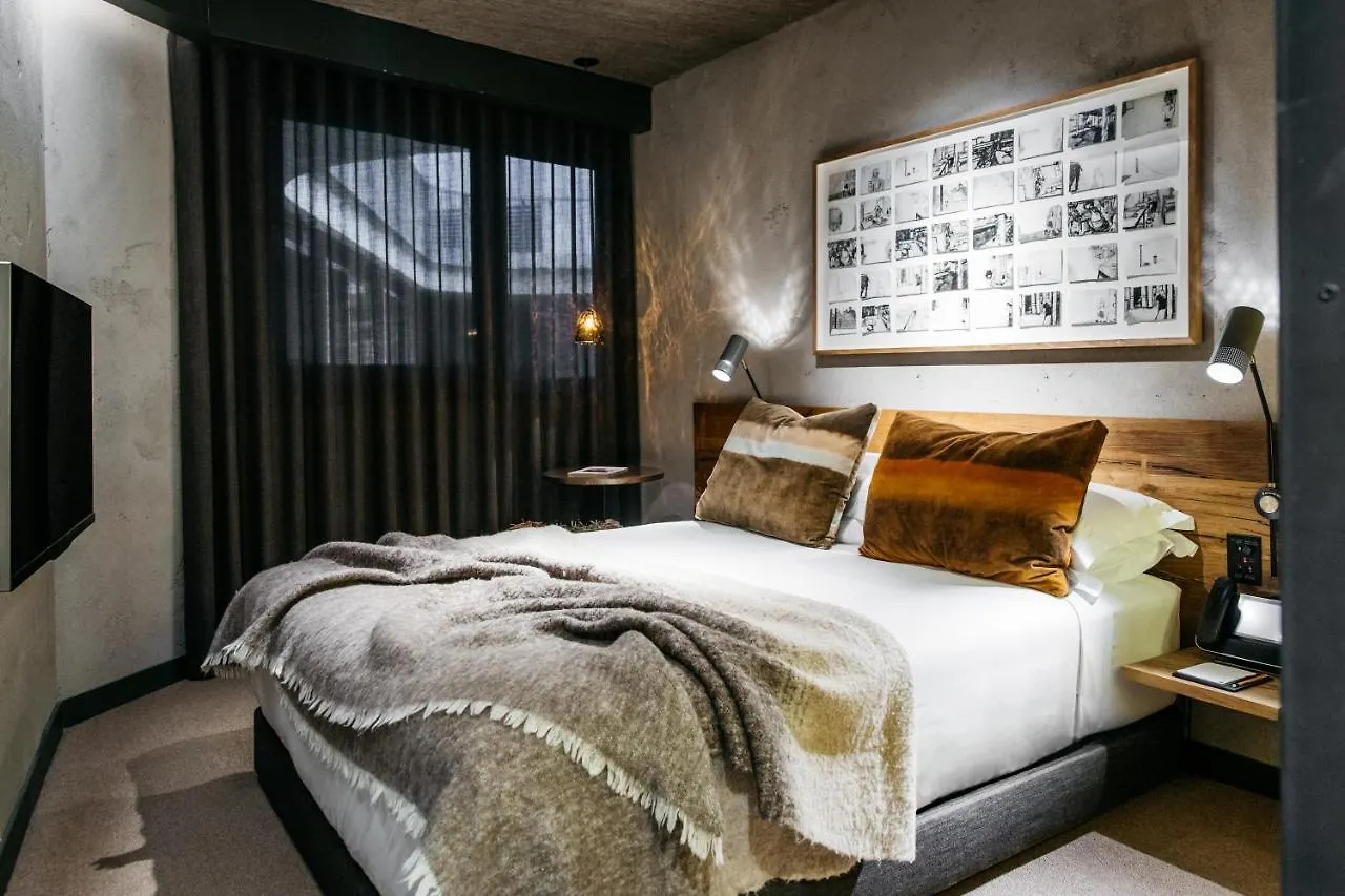 Ovolo Nishi Hotel Canberra