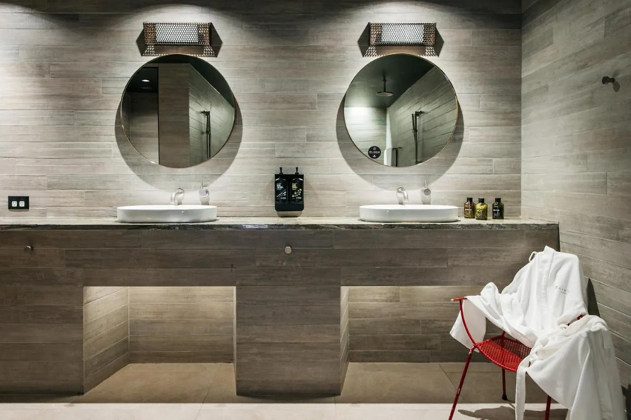 Ovolo Nishi Hotel Canberra