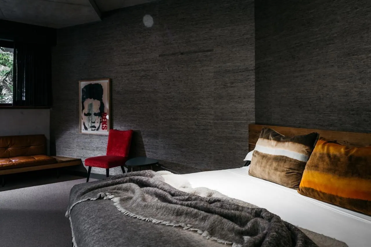 Ovolo Nishi Hotel Canberra 5*,