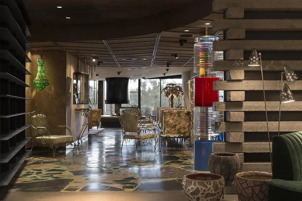 Ovolo Nishi Hotel Canberra