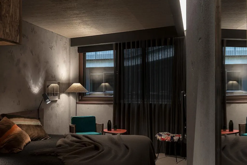 Ovolo Nishi Hotel Canberra 5*,