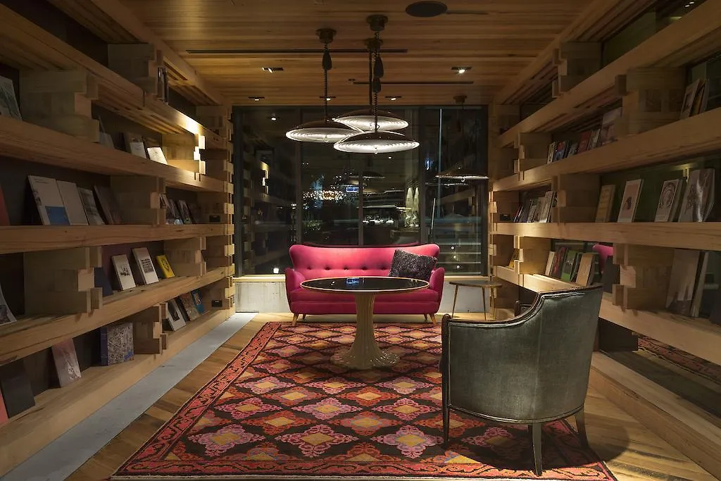 Ovolo Nishi Hotel Canberra