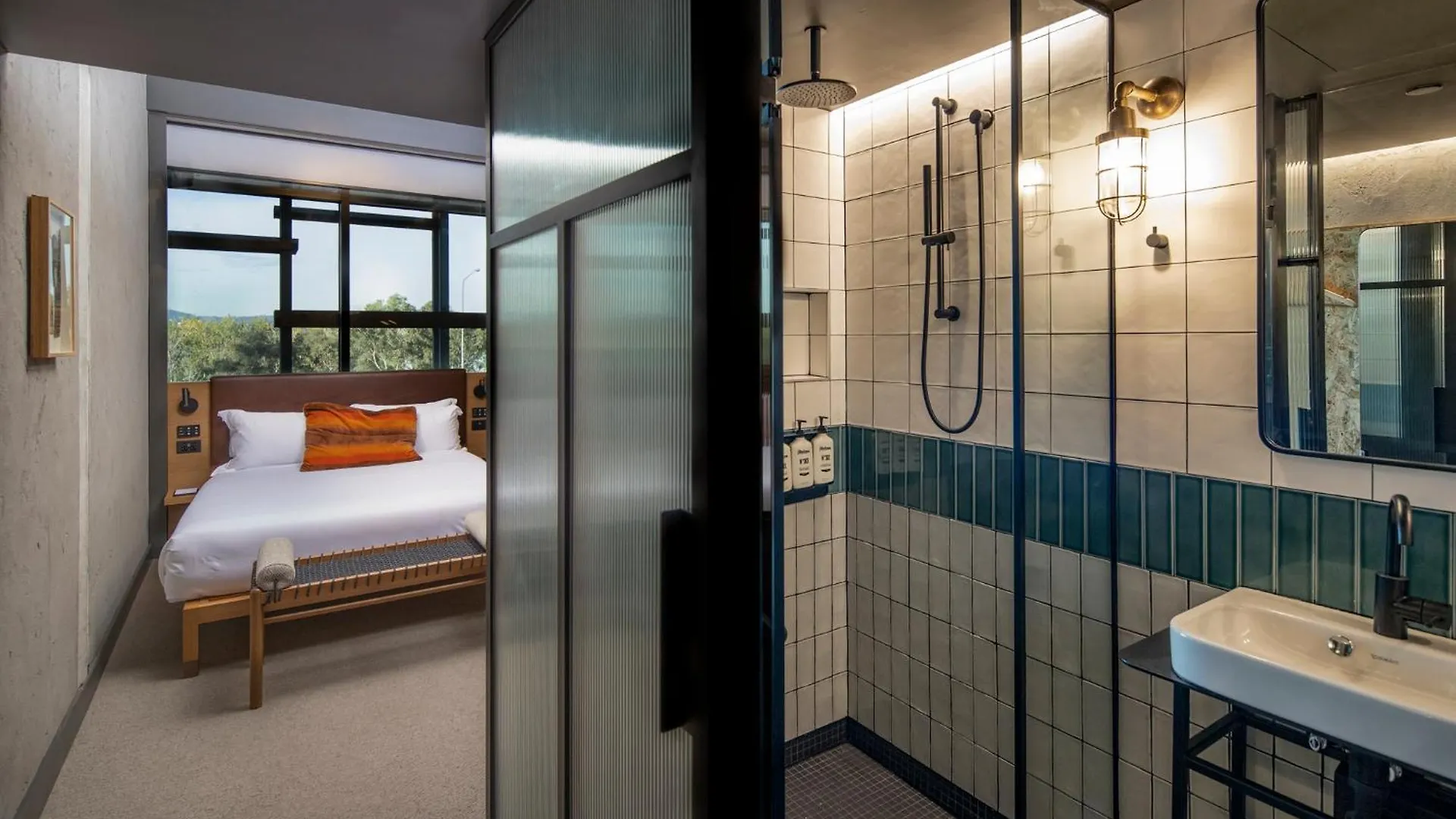 Ovolo Nishi Hotel Canberra